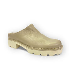 Vionic Fairfax loafer mule in Camel, pair