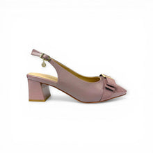 MOODBOARD Everbest mauve slingback pumps with a block heel, pointed toe, and decorative bow detail.