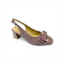 MOODBOARD Everbest mauve patent leather slingback pumps with a block heel and decorative bow detail